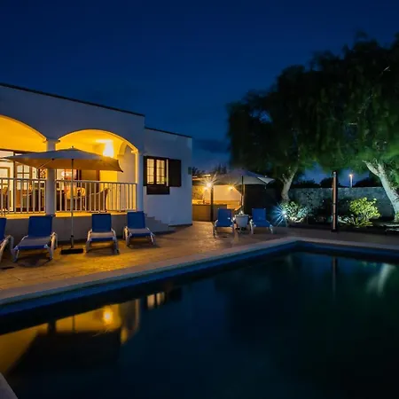Remarkable 3-bed In Playa Blanca (Lanzarote)