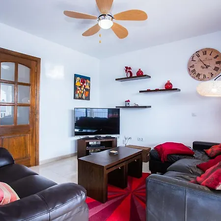 Remarkable 3-bed In Villa *
