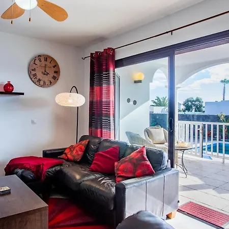 Remarkable 3-bed In Villa *